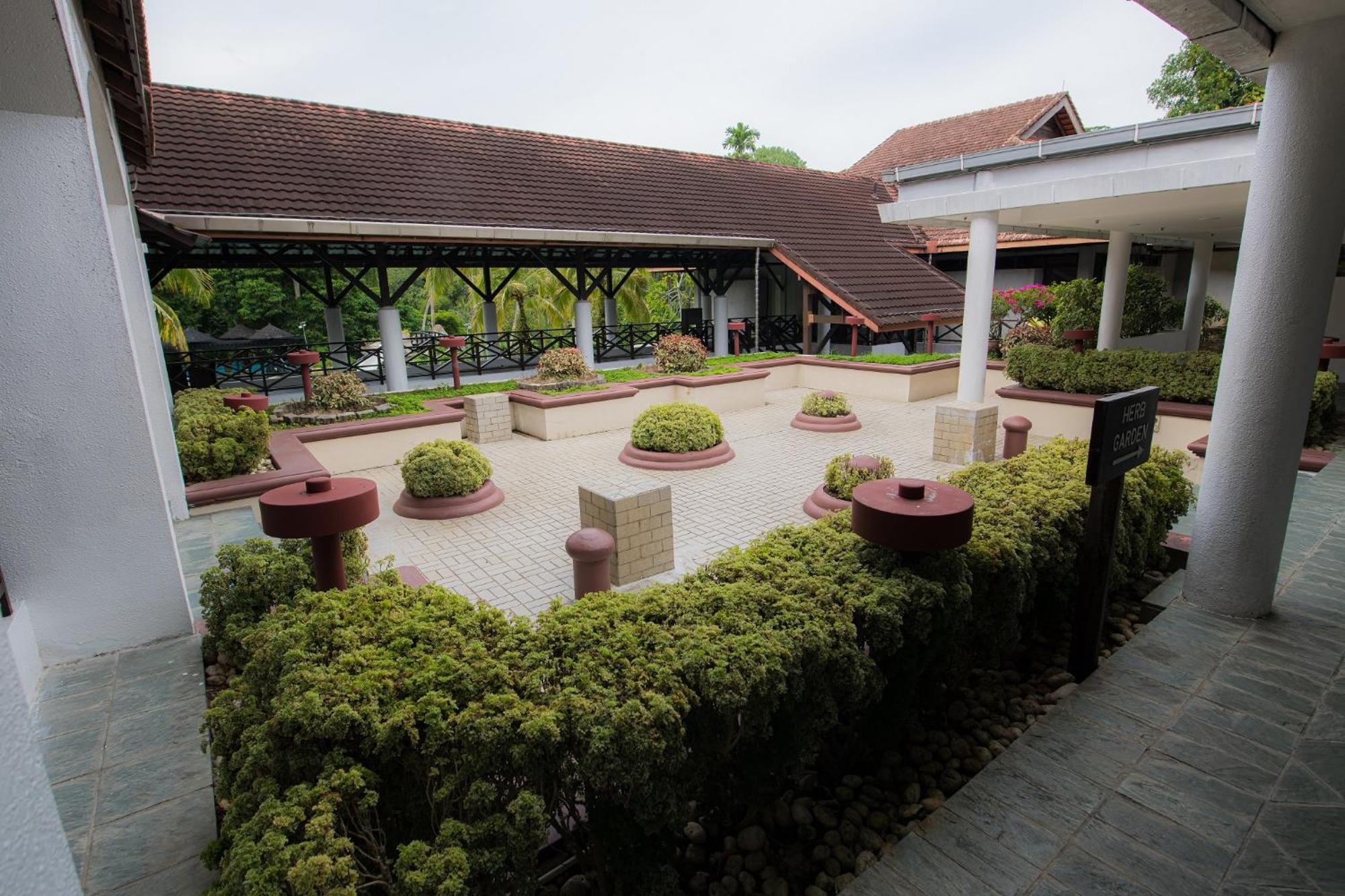 Sabah Hotel Сандакан Экстерьер фото
